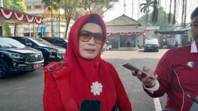 Tingkatkan daya konsumsi beras lokal, Kabupaten Malang akan meluncurkan beras premium kemasan 5 kilogram dengan merek Amarta Padi.