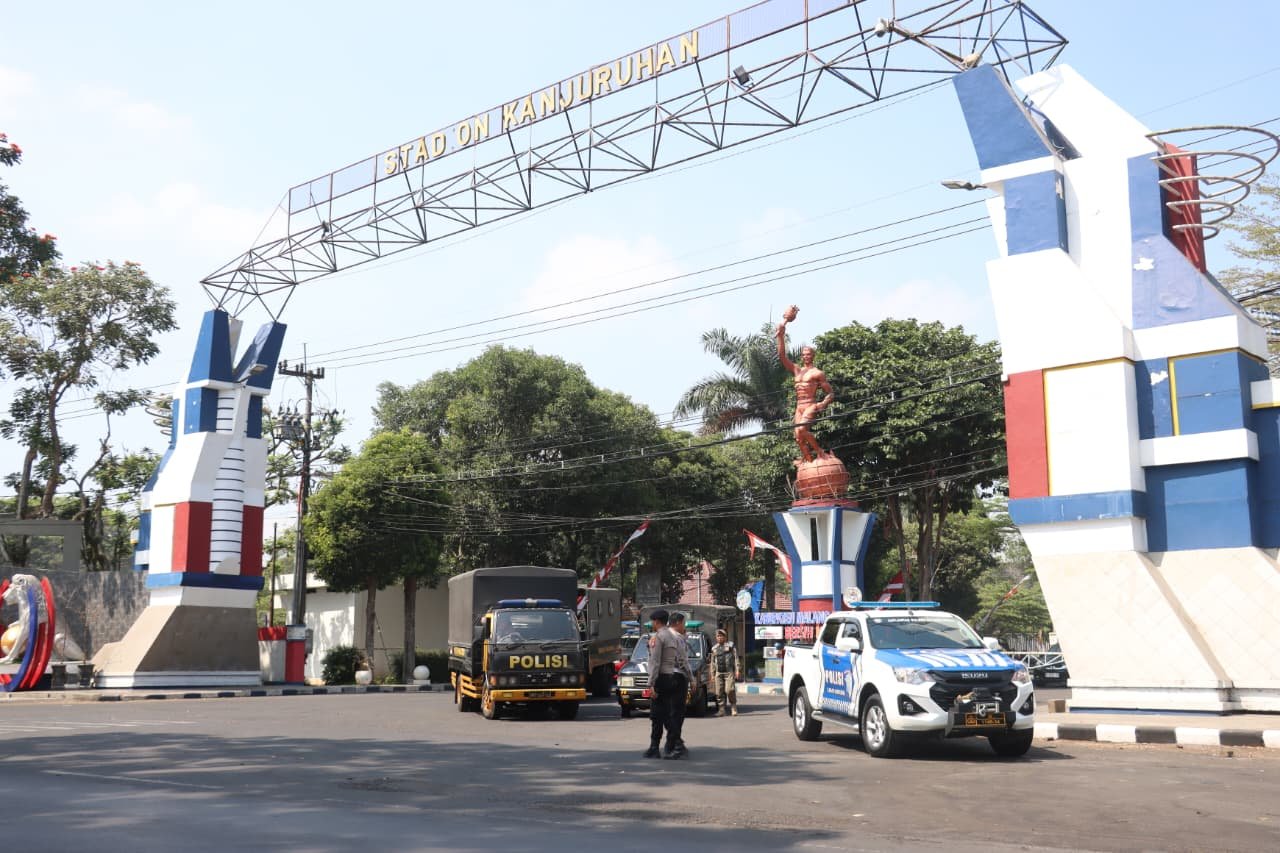 Polres Malang menggelar patroli gabungan skala besar untuk mengantisipasi gangguan keamanan dan ketertiban masyarakat (kamtibmas)