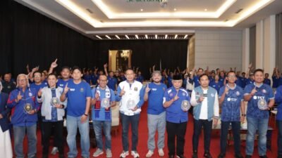 Pengurus Pusat Aremania Utas masa bakti 2026–2030 resmi dikukuhkan di Ballroom Cemara Unggul Sport Center (USC), Singosari, Kabupaten Malang,