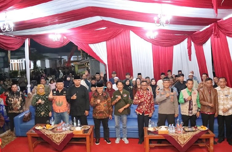 Bupati Malang, Drs. H. M. Sanusi, M.M., saat menghadiri sekaligus membuka gelaran Mendalankulon Tempo Doeloe yang berlangsung di Wagir