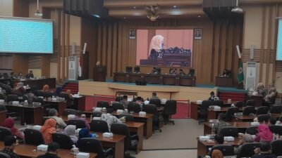 Pemkab dan DPRD Kabupaten Malang gelar Paripurna bahas Raperda pembatasan plastik sekali pakai dan perlindungan guru