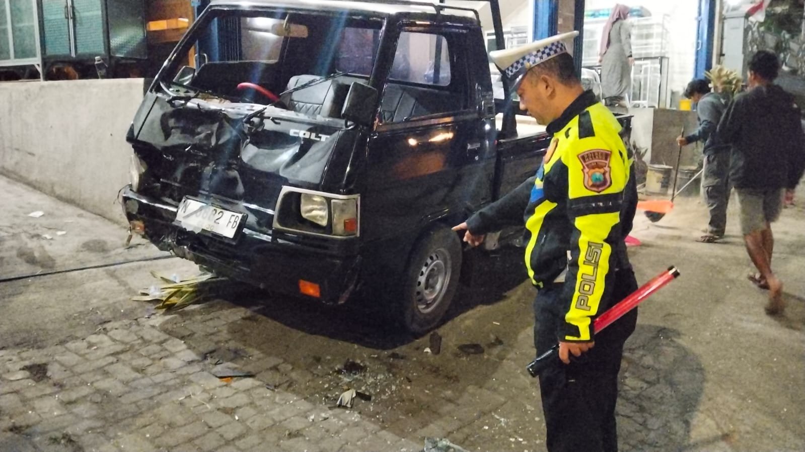 Kecelakaan tabrakan beruntun mengguncang kawasan Desa Donowarih, Kecamatan Karangploso, Kabupaten Malang, Rabu (2/9/2026) malam