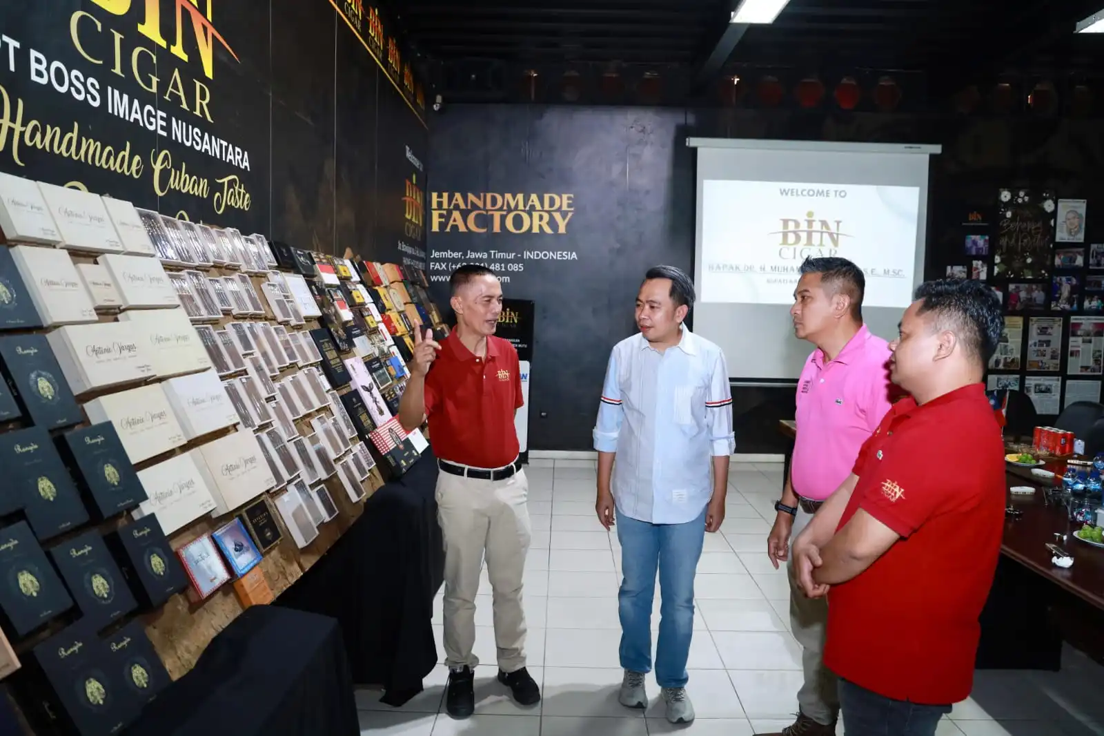 Paradigma pembangunan ekonomi berbasis agraria khususnya Tembakau di Kabupaten Jember resmi bergeser ke era industrialisasi hilir yang modern