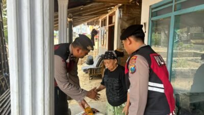 Jaga Kamtibnas! Patroli Presisi Polres Malang Sapa Warga Kepanjen-Gondanglegi, Bagikan Sembako dan Edukasi Layanan 110