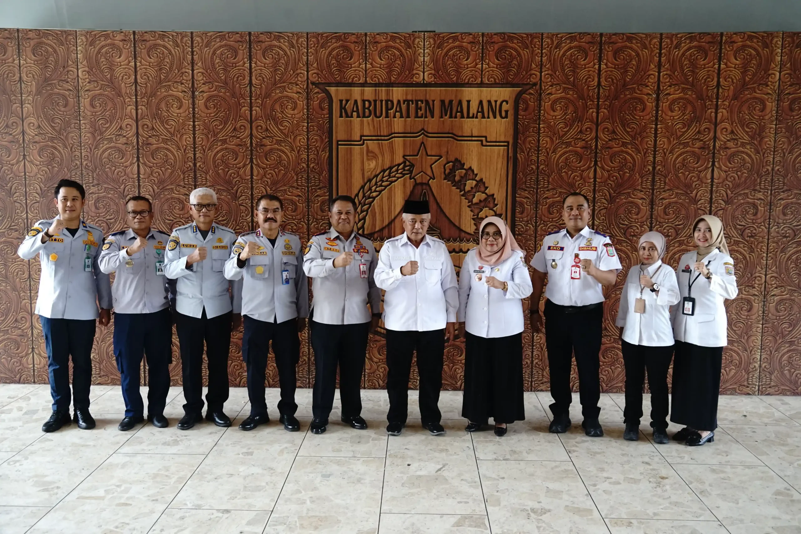 Pemerintah Kabupaten Malang mematangkan persiapan pengoperasian bus Trans Jatim Koridor 2 rute Malang–Kepanjen yang meluncur pada 29 Oktober