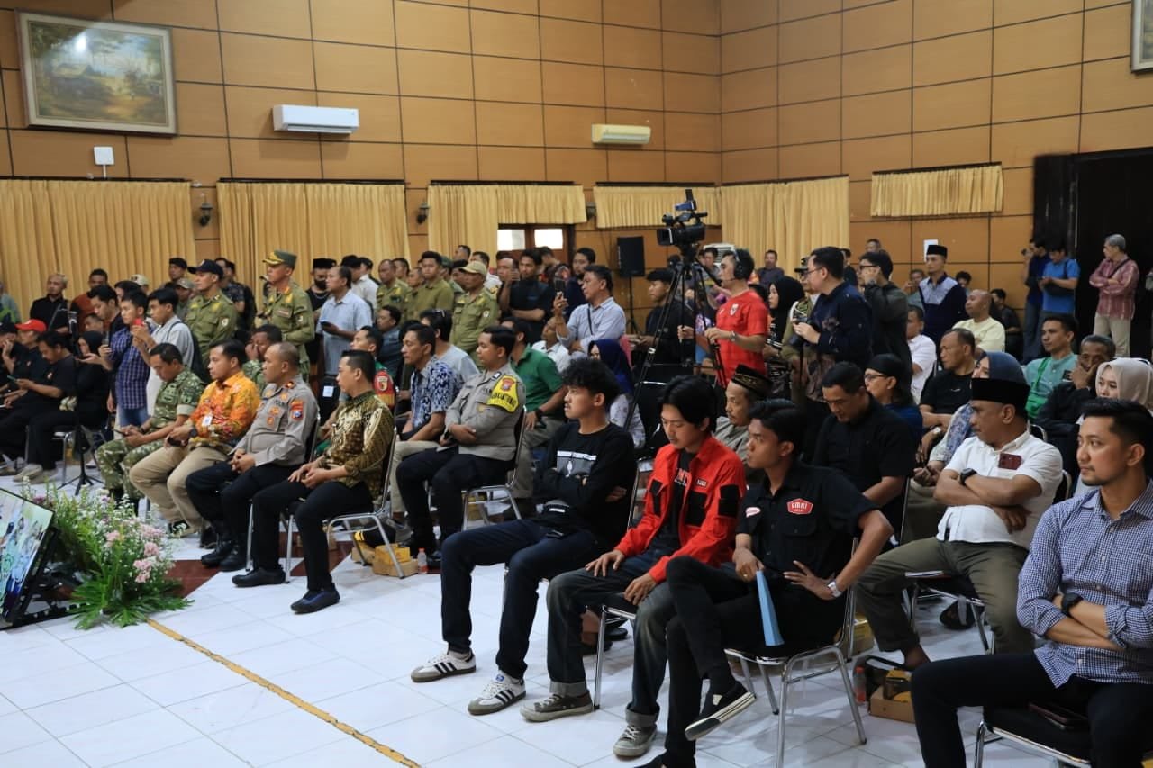 Satgas Khusus Pemkab Jember Segera Tertibkan Izin Lapak Mati di Pasar Tanjung