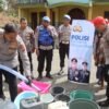 Patroli Gentong Polres Trenggalek Droping 6.000 Liter Air ke Warga Mlinjon