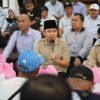 Aksi Karya Bakti di Alun-Alun Jember Diwarnai Pembagian Bansos untuk Pengemudi Becak