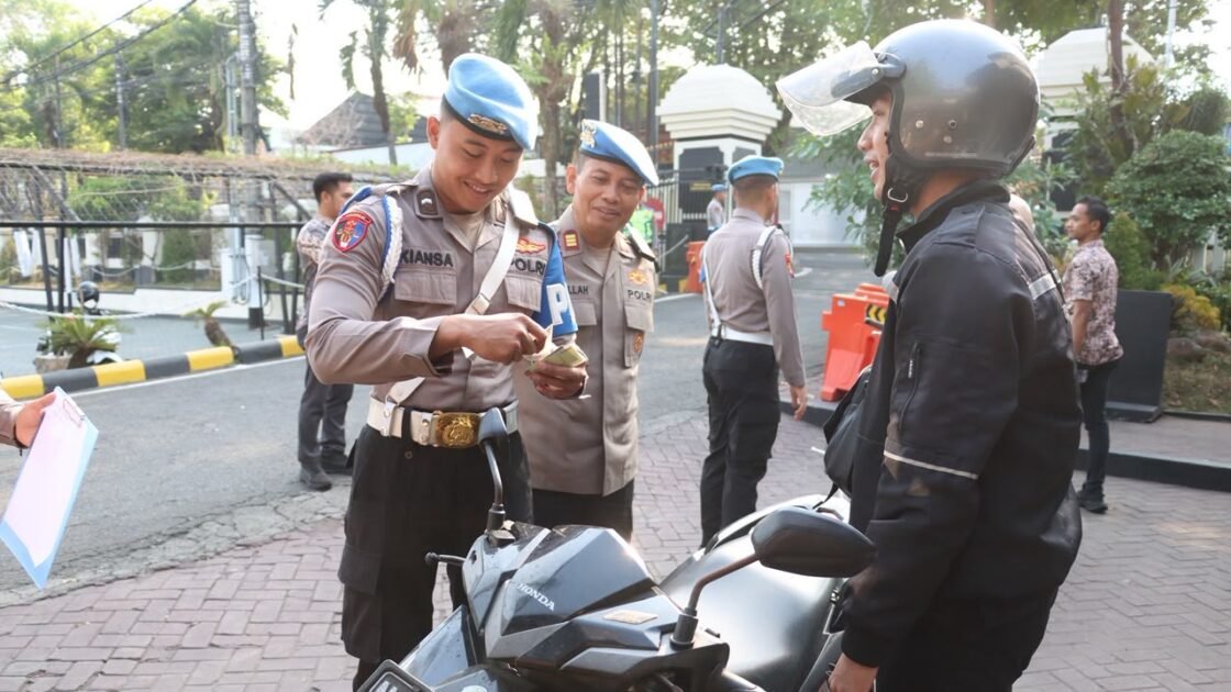 Sebelum Tilang, Anggota Polres malang harus patuh terlebih dahulu, 79 Kendaraan anggota diperiksa dalam Operasi Patuh Semeru 2026