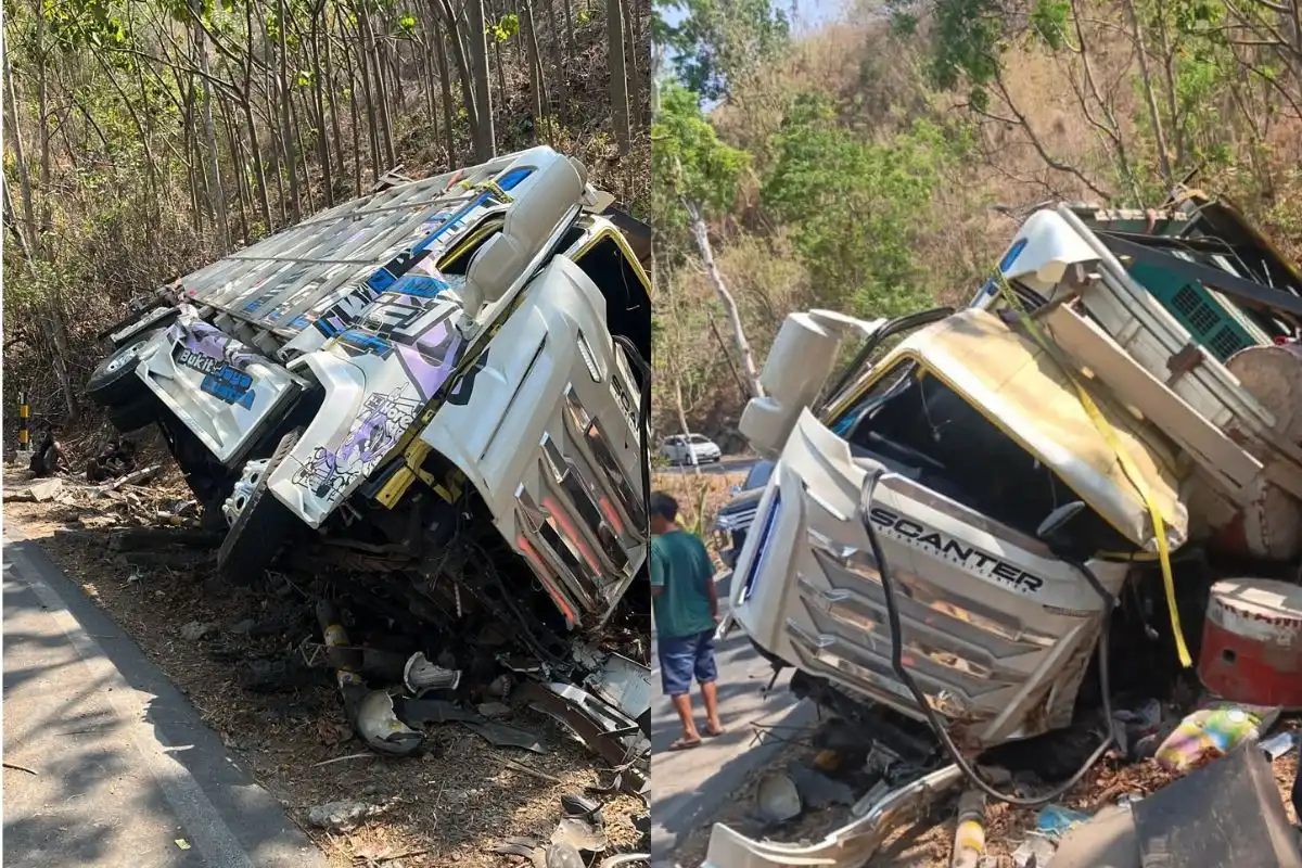 Truk Sound Horeg Asal Pasuruan Terguling dan Tabrak Pemotor di Sumawe