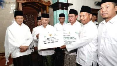 Menag RI dan Pemkot Kediri Ikut Salat Subuh Keliling Pemkab Malang di Pagelaran