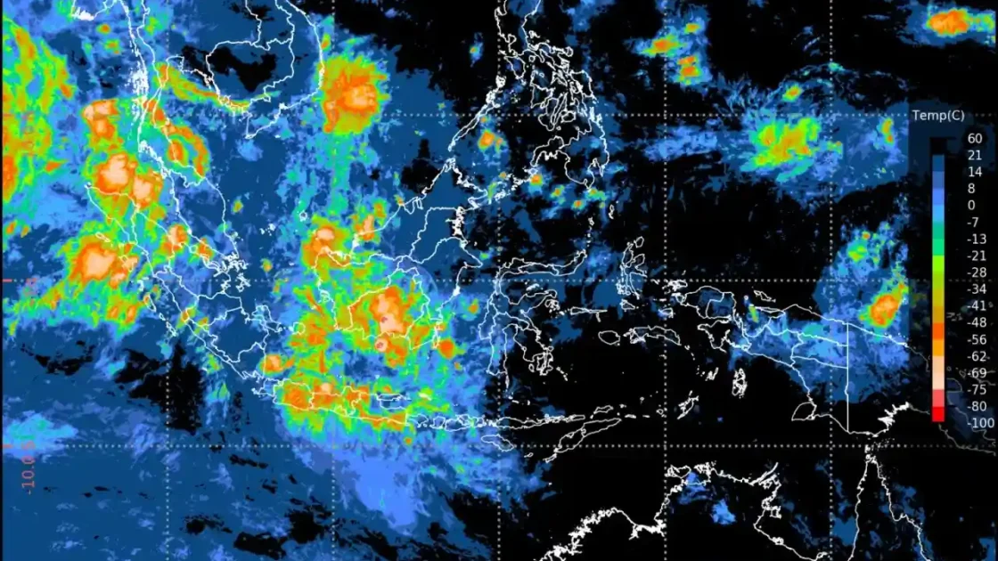 BMKG mengimbau masyarakat untuk meningkatkan kewaspadaan menghadapi potensi hujan lebat hingga sangat lebat pekan depan